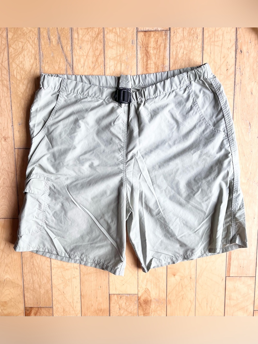 MEC Lightweight Hiking Adjustable Belt Beige/Grey Cargo Shorts Size Large
